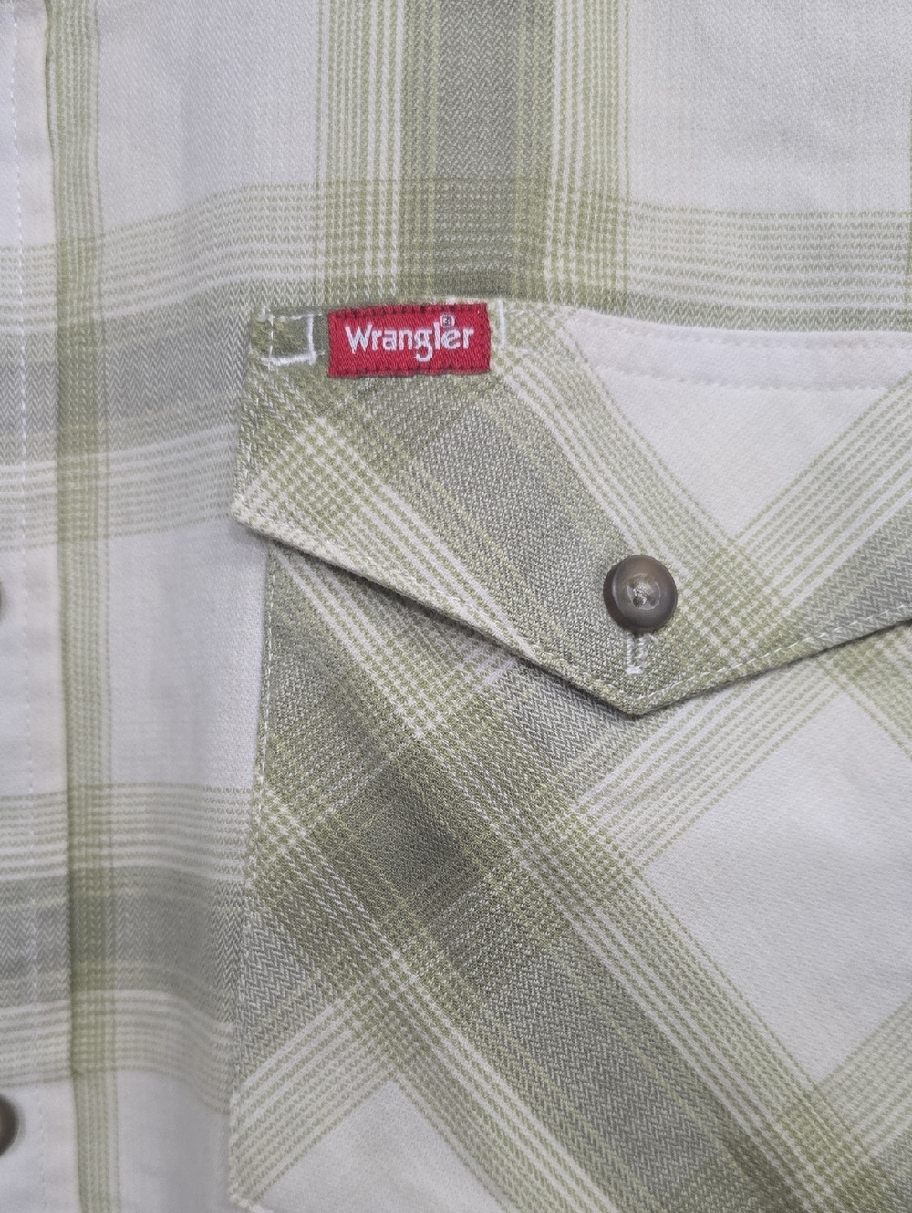 Wrangler Men's Lg Green White Plaid Button Down Shirt Chest Pockets Logo - Picture 4 of 10